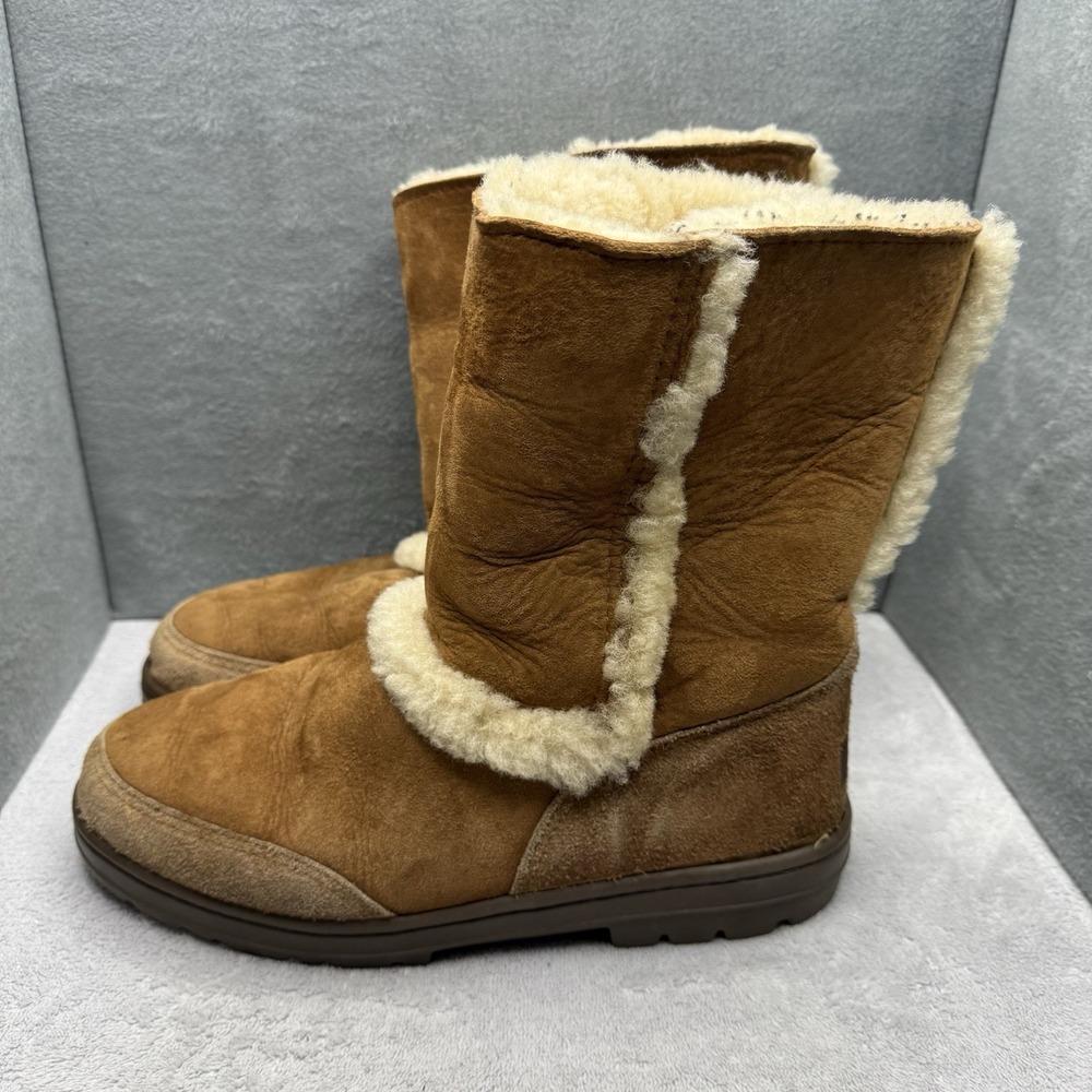 UGG Australia Sundance Short 5343 Sheepskin Boots Brown Women's Size 10